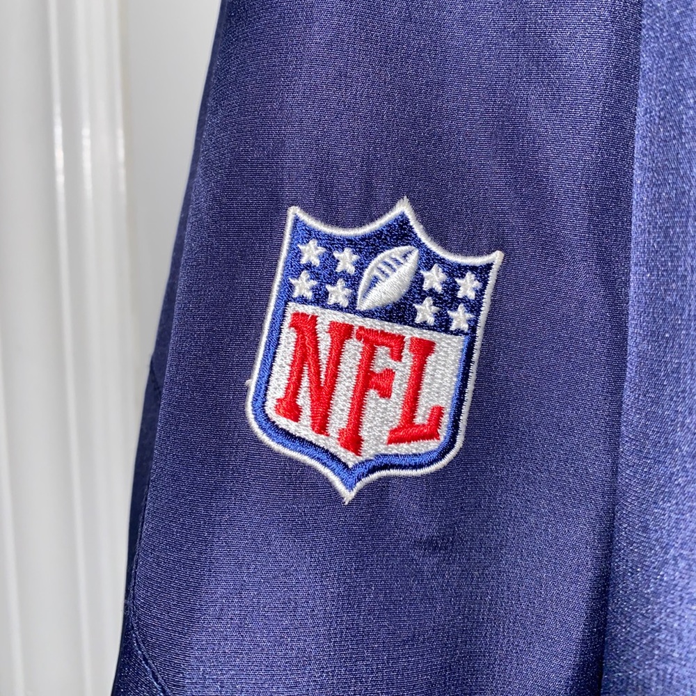 NFL Denver Broncos Windbreaker - Picture 2 of 7